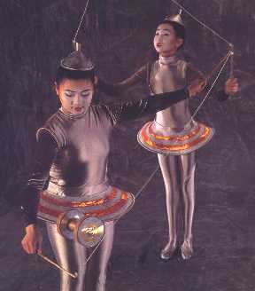 Chinese girl Diabolo artists