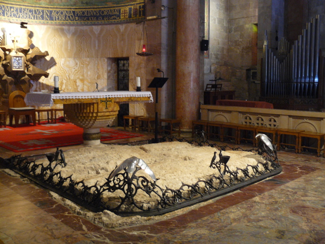 Rock of the Agony, Garden of Gethsemane (rw)