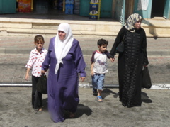 Crossing the street with mother in Bethlehem (rw)