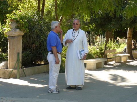 Bill talking to one of the French White Fathers who take care of Bethesda Pools (rw)