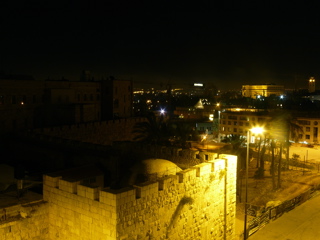 The walls of Old Jerusalem from the roof of Notre Dame of Jerusalem Center at Night (rw)