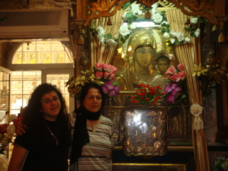 Hope and Minerva with weeping Icon of the Theotokos (hs)