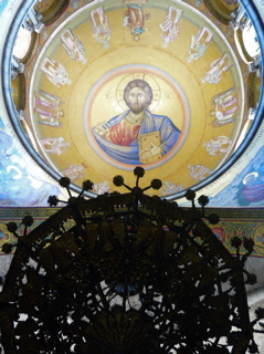 Dome of the Church of the Holy Sepulchre, with chandelier (rw)