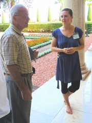 George talks with a guide from New Zealand at the Baha'i Shrine of the Bab in Haifa (rw)