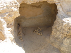 Water cistern on Masada (rw)