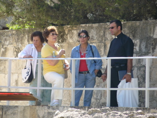 Rafiha, Lillian, Lillian's sister, and Father Samer at Bethesda Pools (rw)