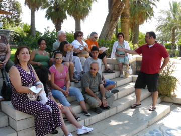 Resting at Mount Beatitudes - Rowida, Nichole, Ursula, Nicole, Paul, George, Bill, Nina, ?, Rafiha, Karim (rw)