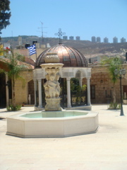 The courtyard of the First Miracle Church in Cana of Galilee (rw)